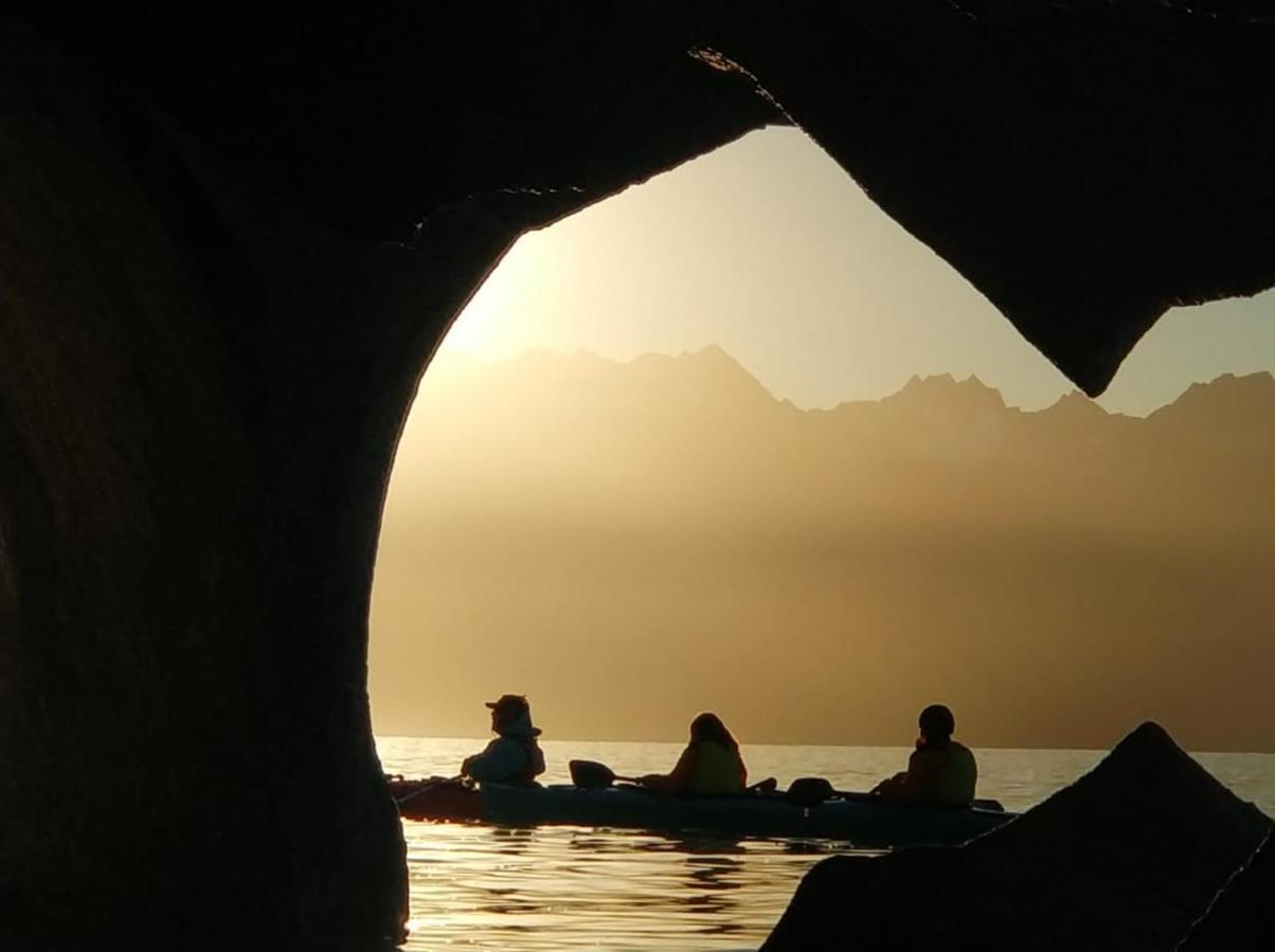 Adventure Travel B&B Puerto Tranquilo Eksteriør billede