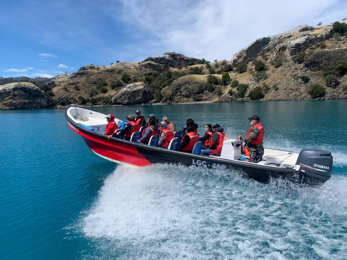 Adventure Travel B&B Puerto Tranquilo Eksteriør billede